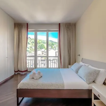Elegante Casa Con Garage Ac Wifi Balcony Apartament